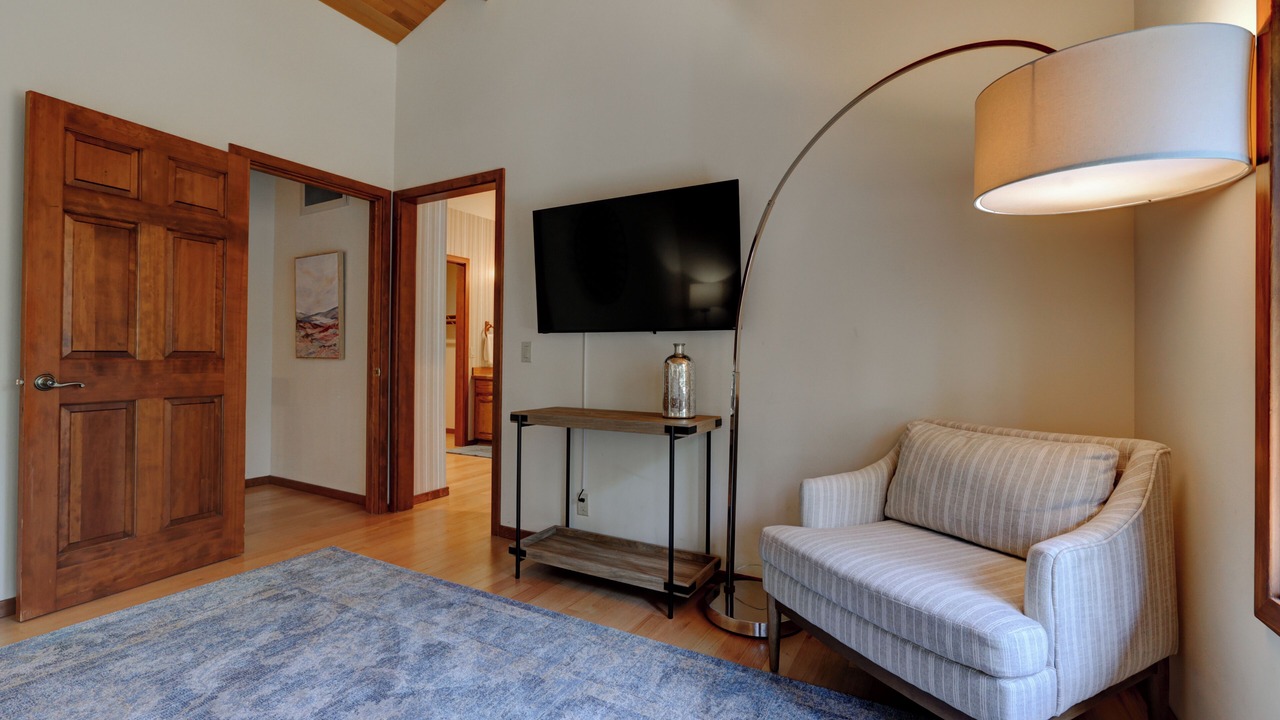 Photo of Livingroom in Black Butte Ranch