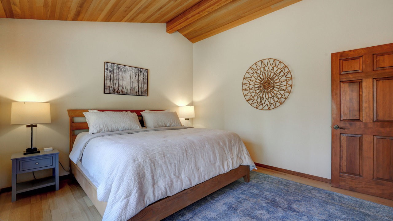 Photo of Bedroom in Black Butte Ranch