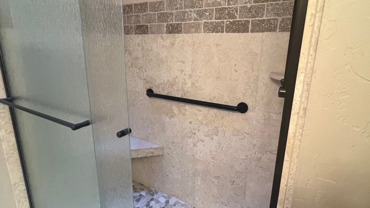 Photo of Bathroom in Black Butte Ranch