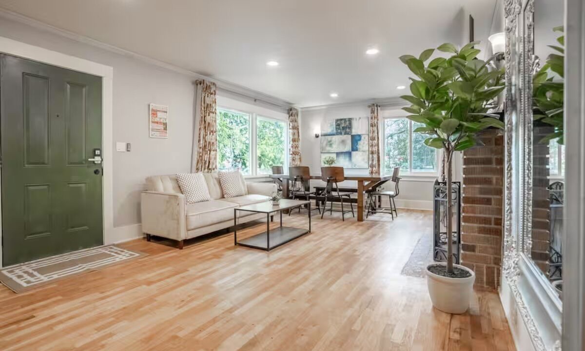 Photo of Livingroom in Monta Vista