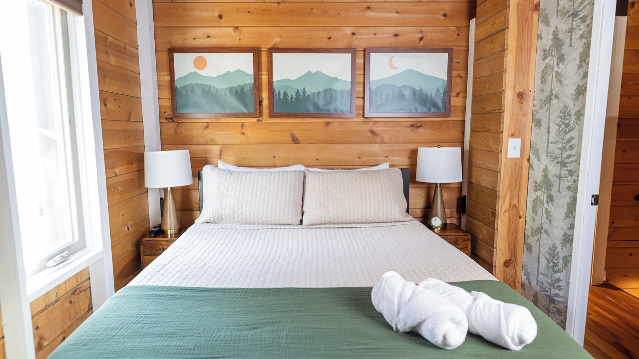 Photo of Bedroom in Sunriver