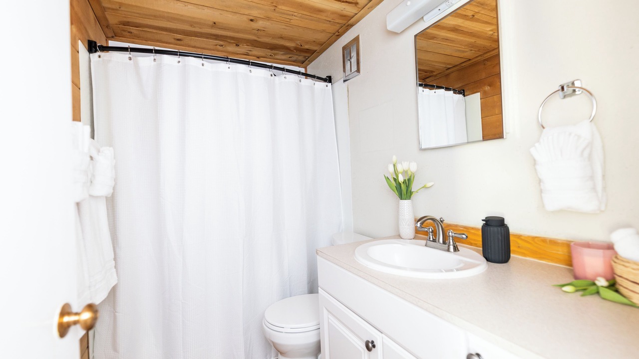 Photo of Bathroom in Sunriver