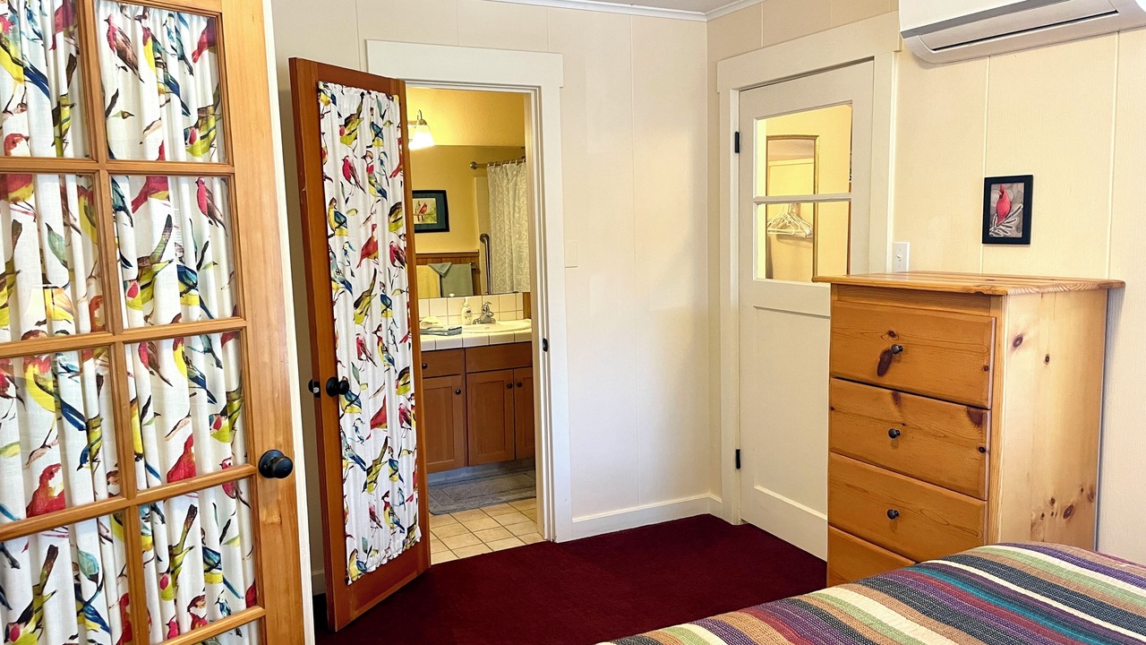 Photo of Bedroom in Ashland