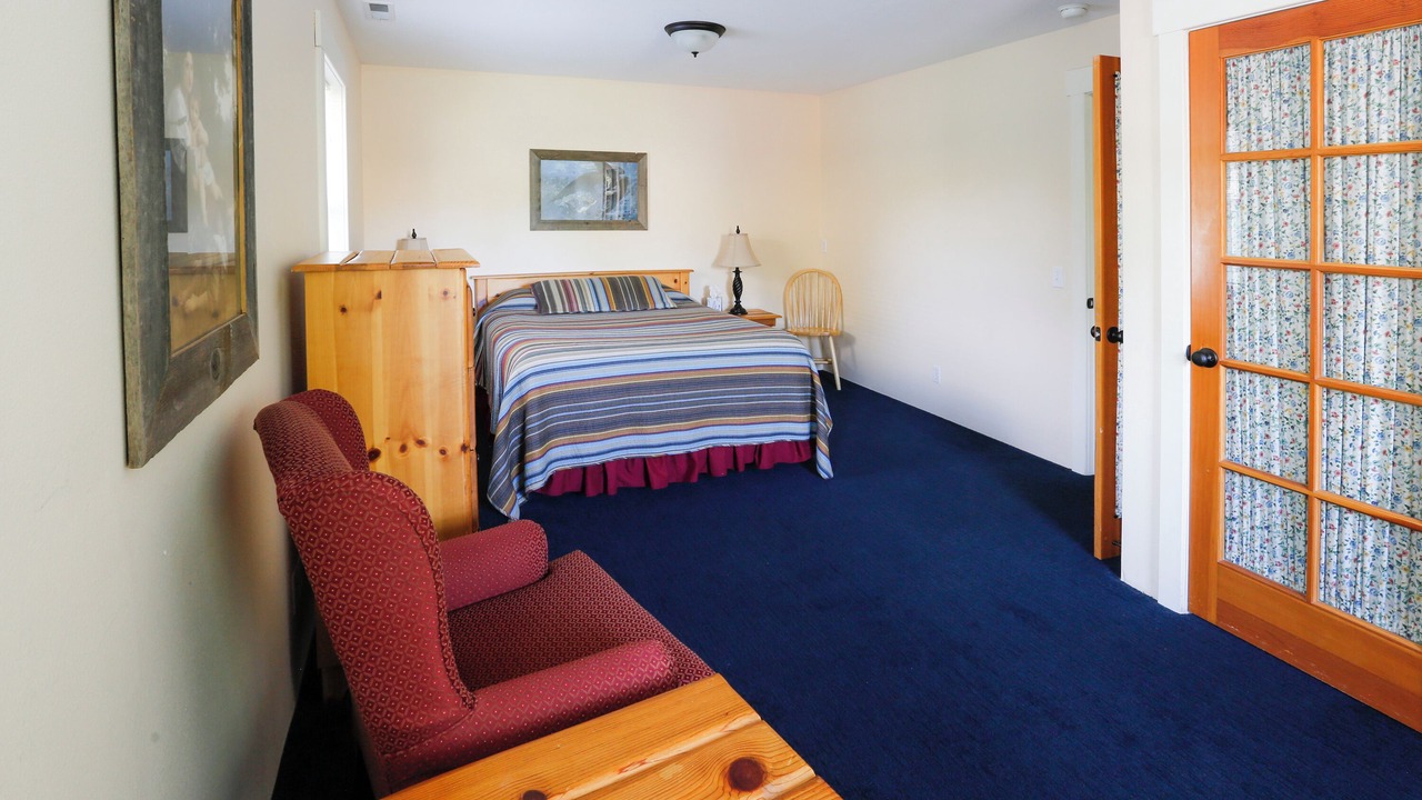 Photo of Bedroom in Skidmore Academy Historic District