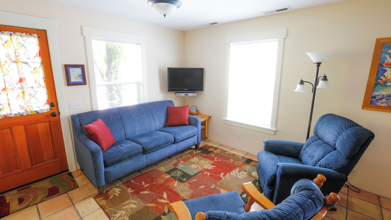 Photo of Livingroom in Skidmore Academy Historic District