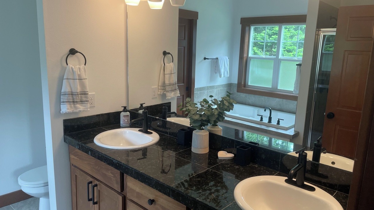 Photo of Bathroom in Cle Elum