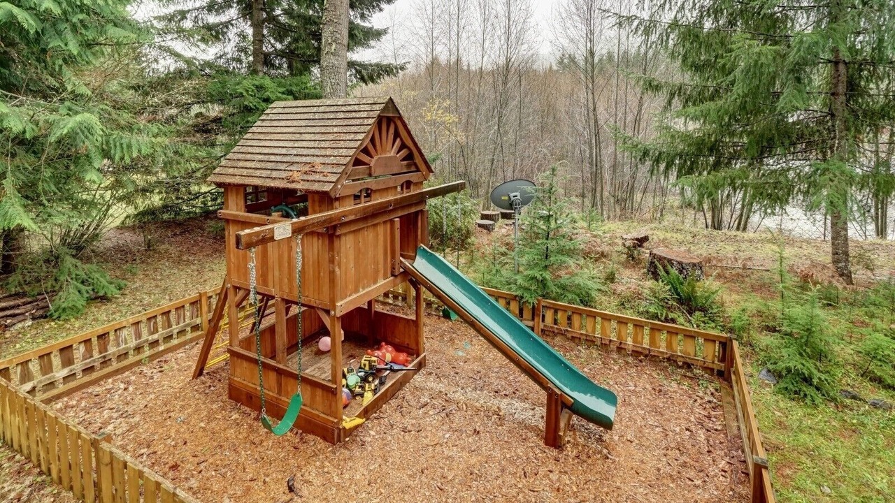Photo of Others in Enumclaw