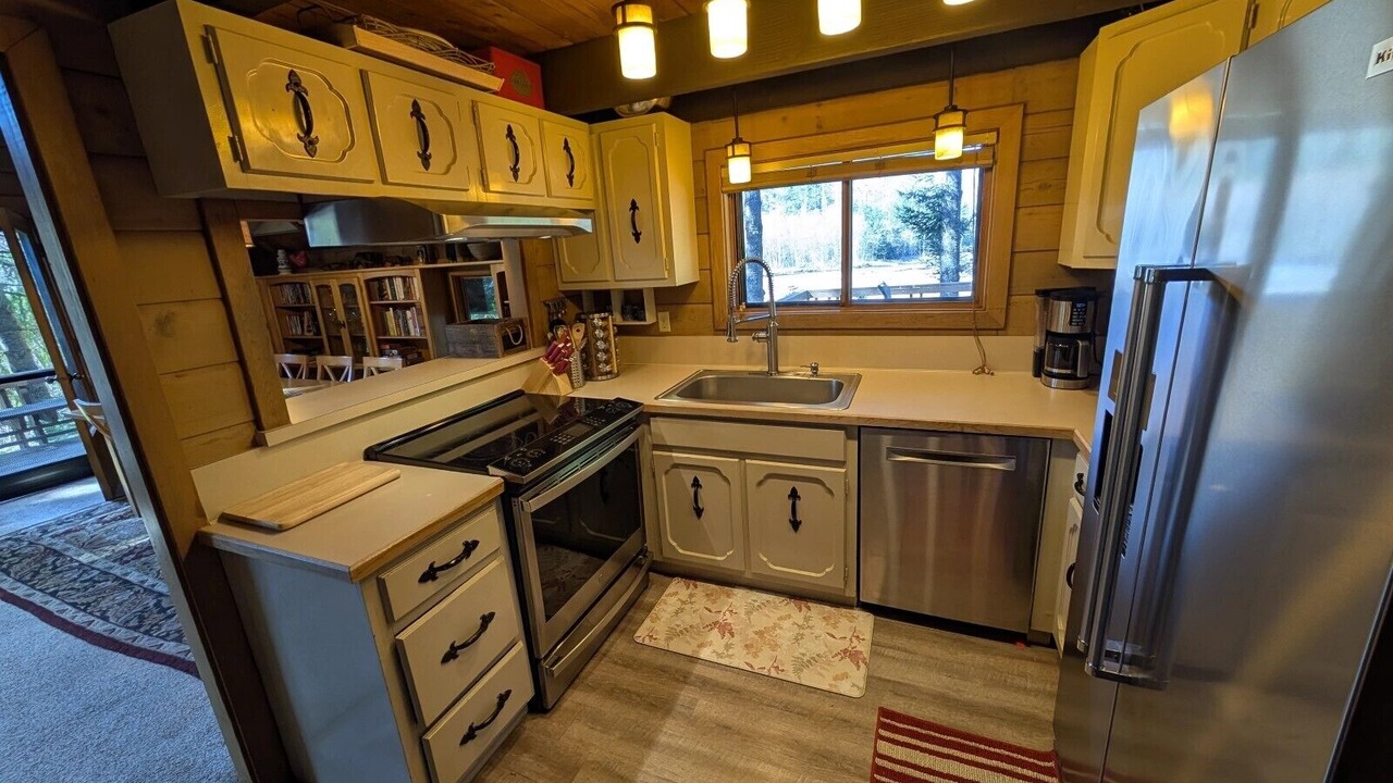 Photo of Kitchen in Enumclaw