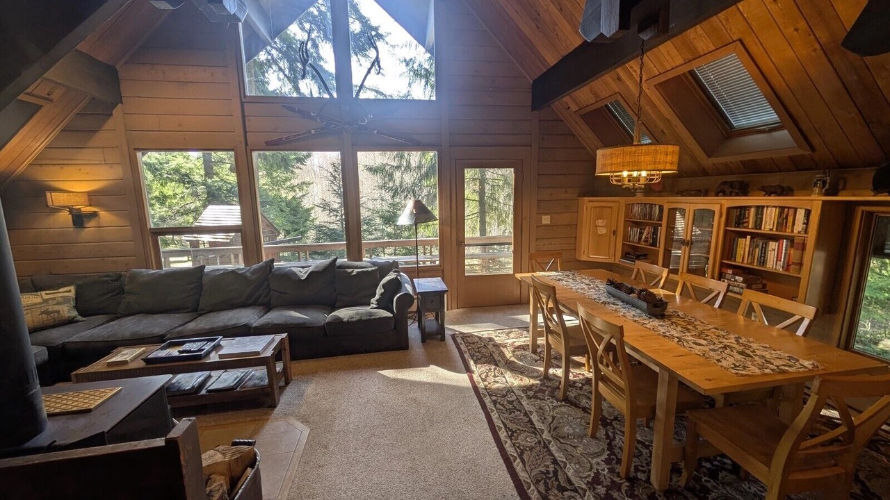 Photo of Livingroom in Enumclaw