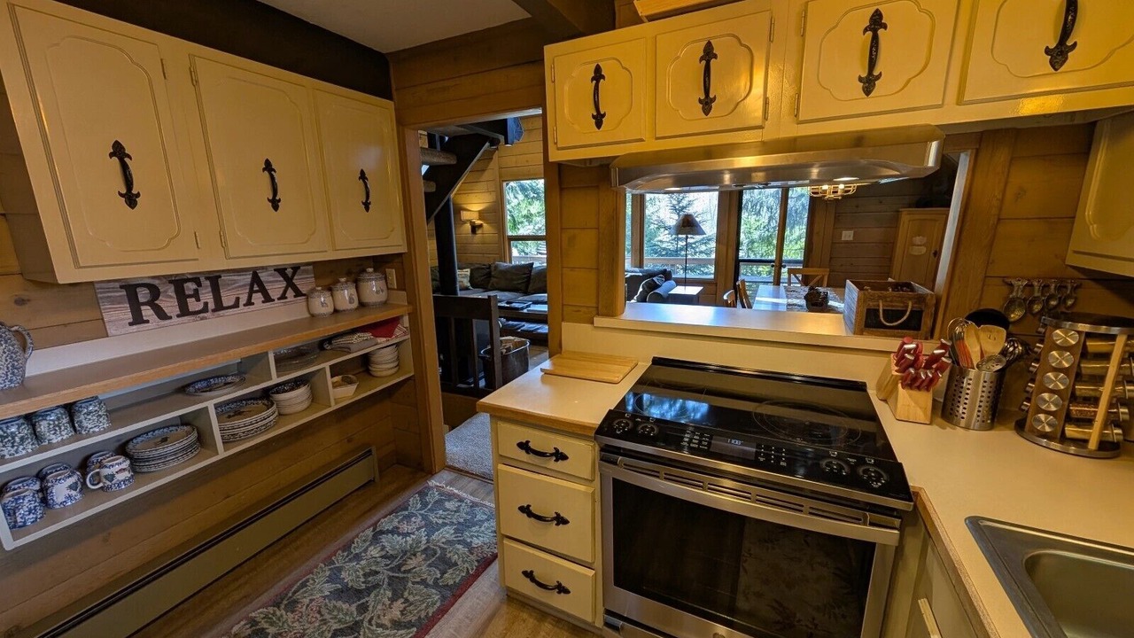 Photo of Kitchen in Enumclaw