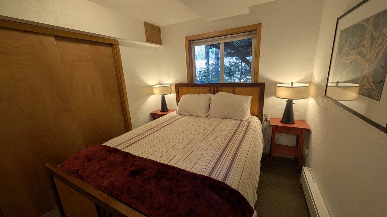 Photo of Bedroom in Enumclaw