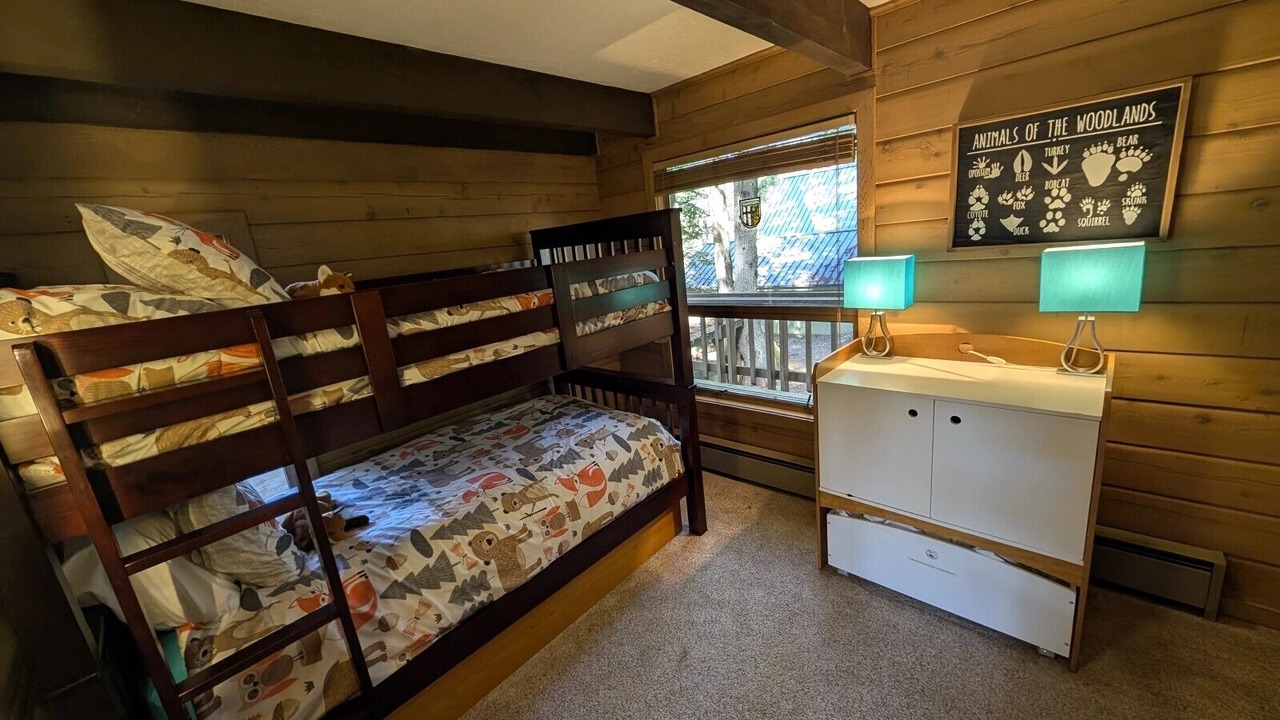Photo of Bedroom in Enumclaw