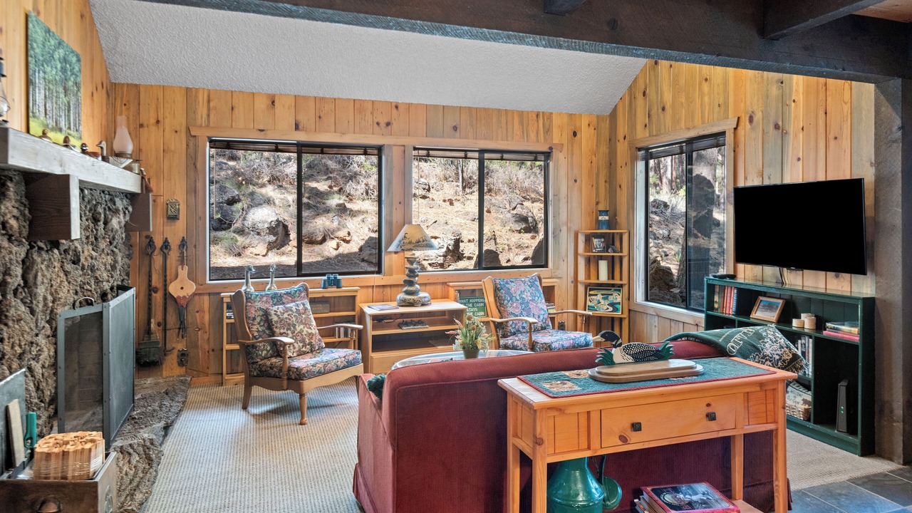 Photo of Bedroom in Black Butte Ranch