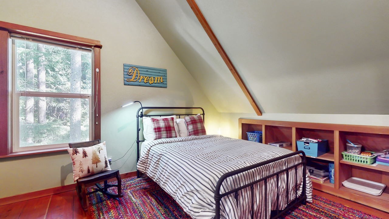 Photo of Bedroom in Clinton