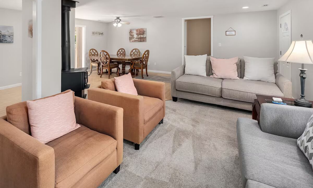 Photo of Livingroom in Bonney Lake