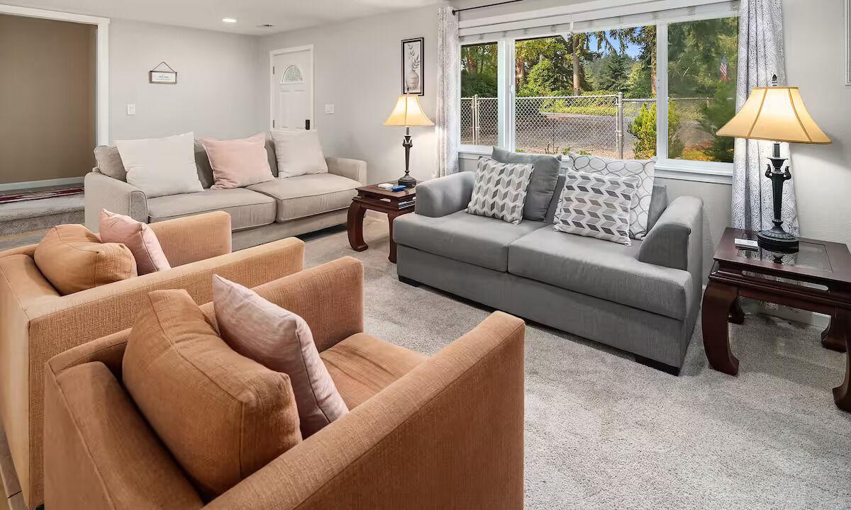 Photo of Livingroom in Bonney Lake