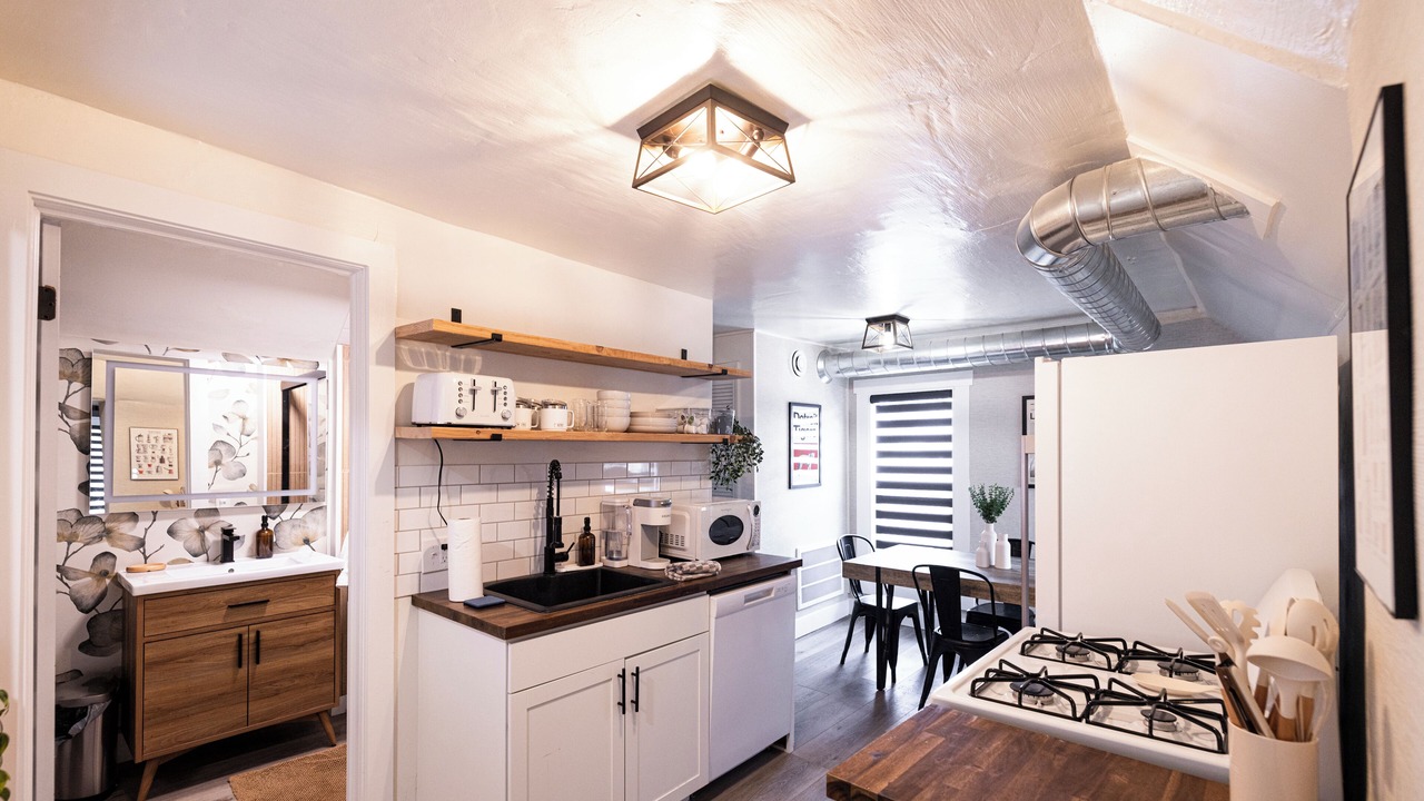 Photo of Kitchen in Westside Connection