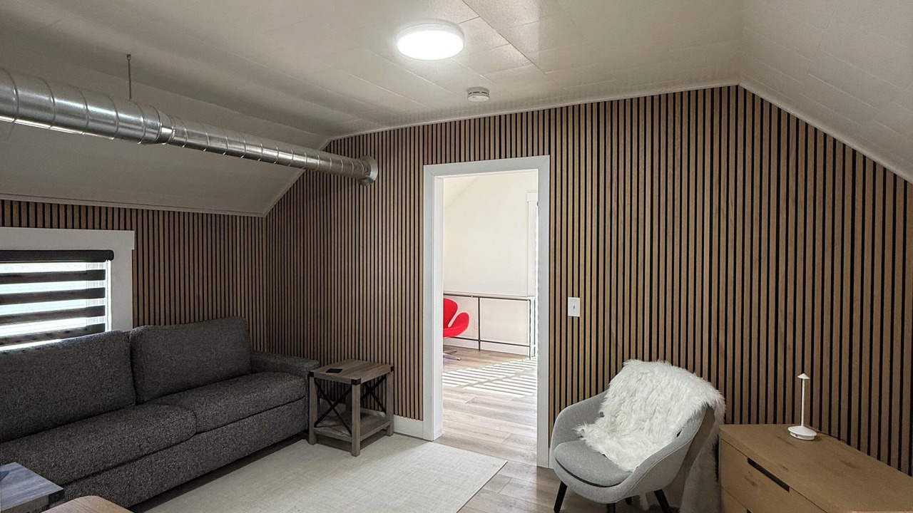 Photo of Livingroom in Westside Connection