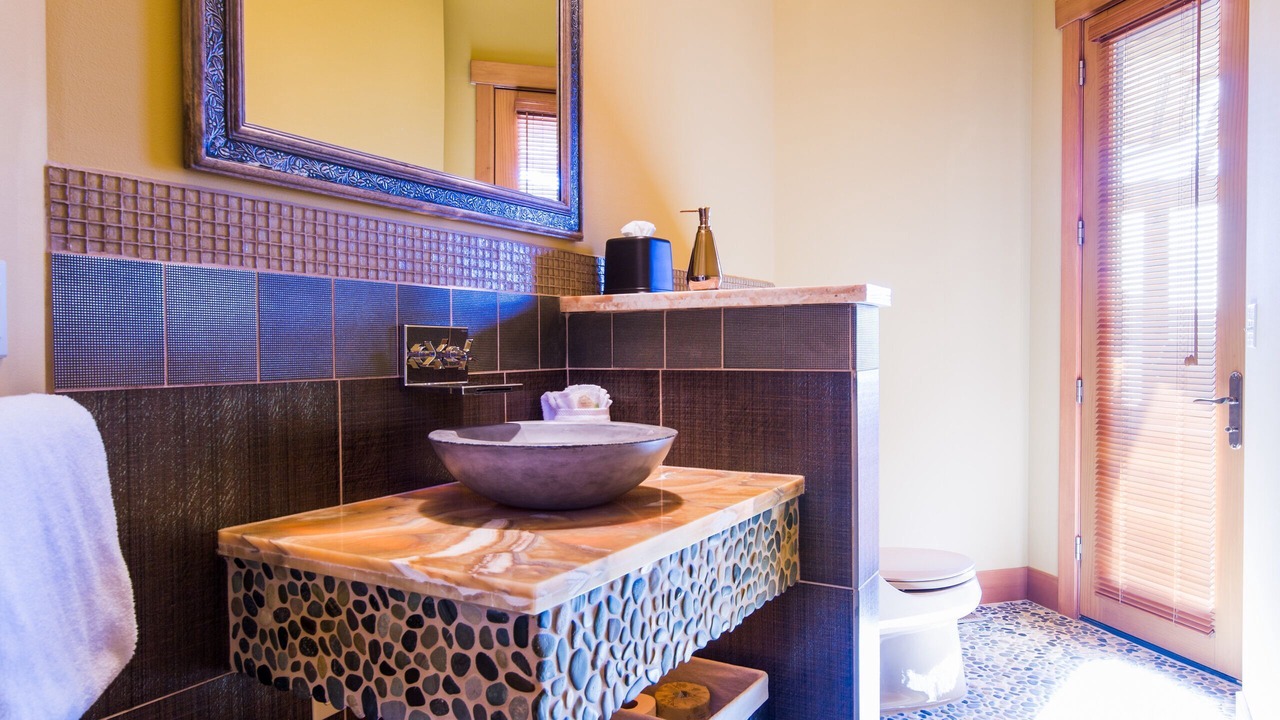 Photo of Bathroom in Manson