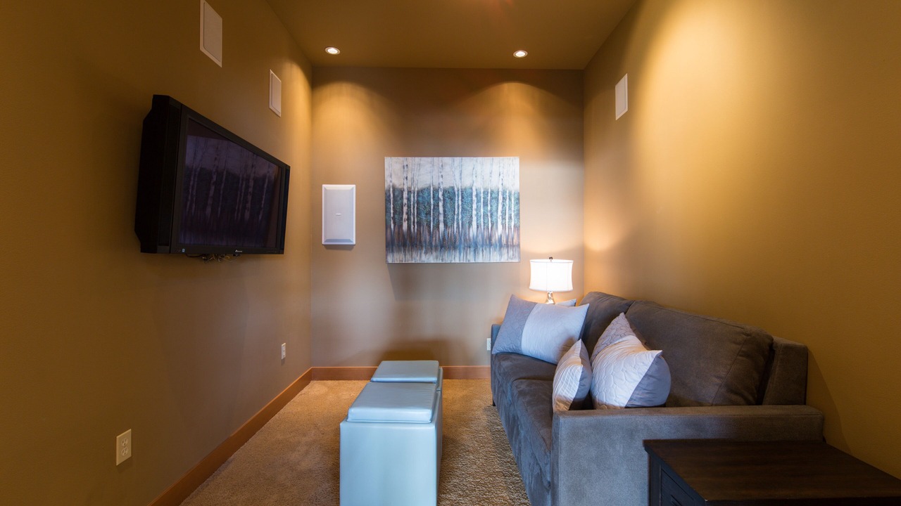 Photo of Livingroom in Manson