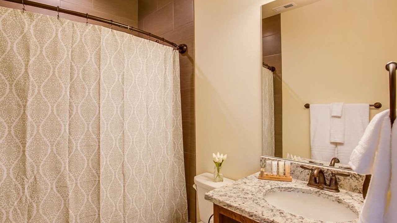 Photo of Bathroom in Manson