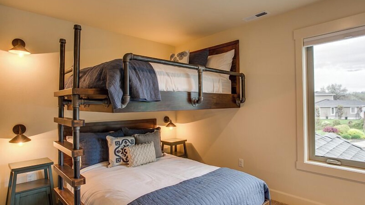 Photo of Bedroom in Manson