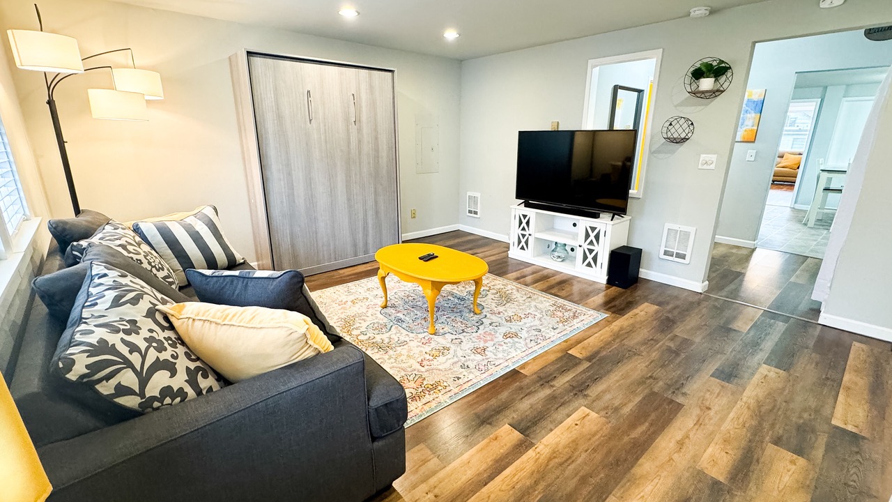 Photo of Livingroom in North End