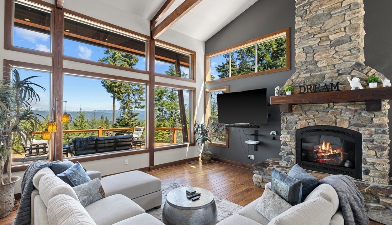 Photo of Livingroom in Cle Elum