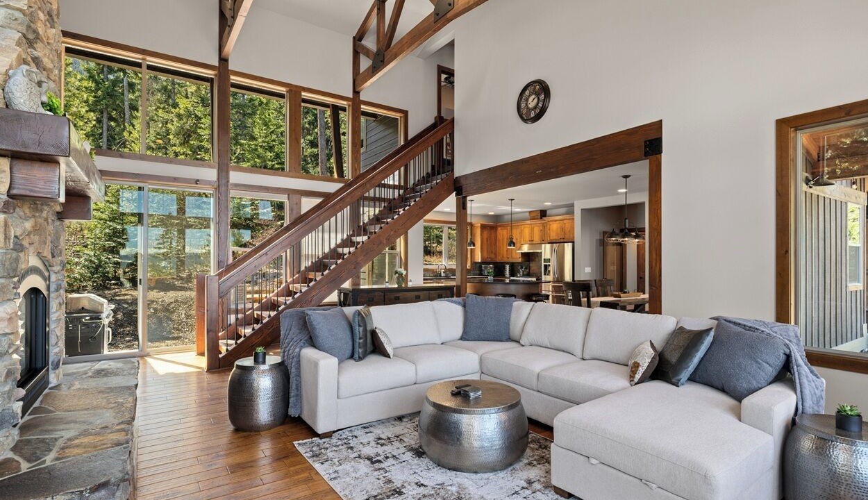 Photo of Livingroom in Cle Elum