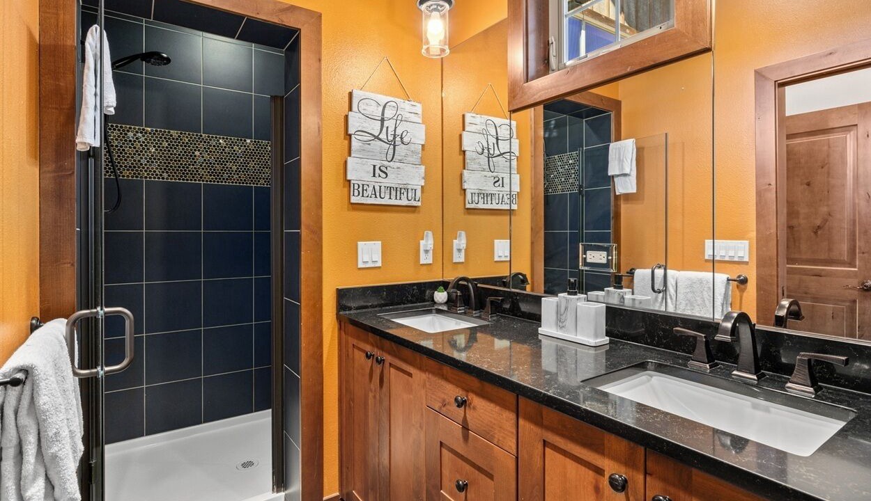 Photo of Bathroom in Cle Elum