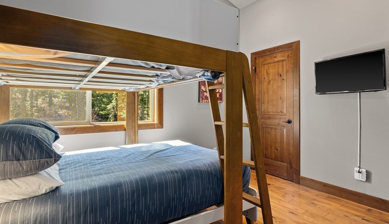 Photo of Bedroom in Cle Elum