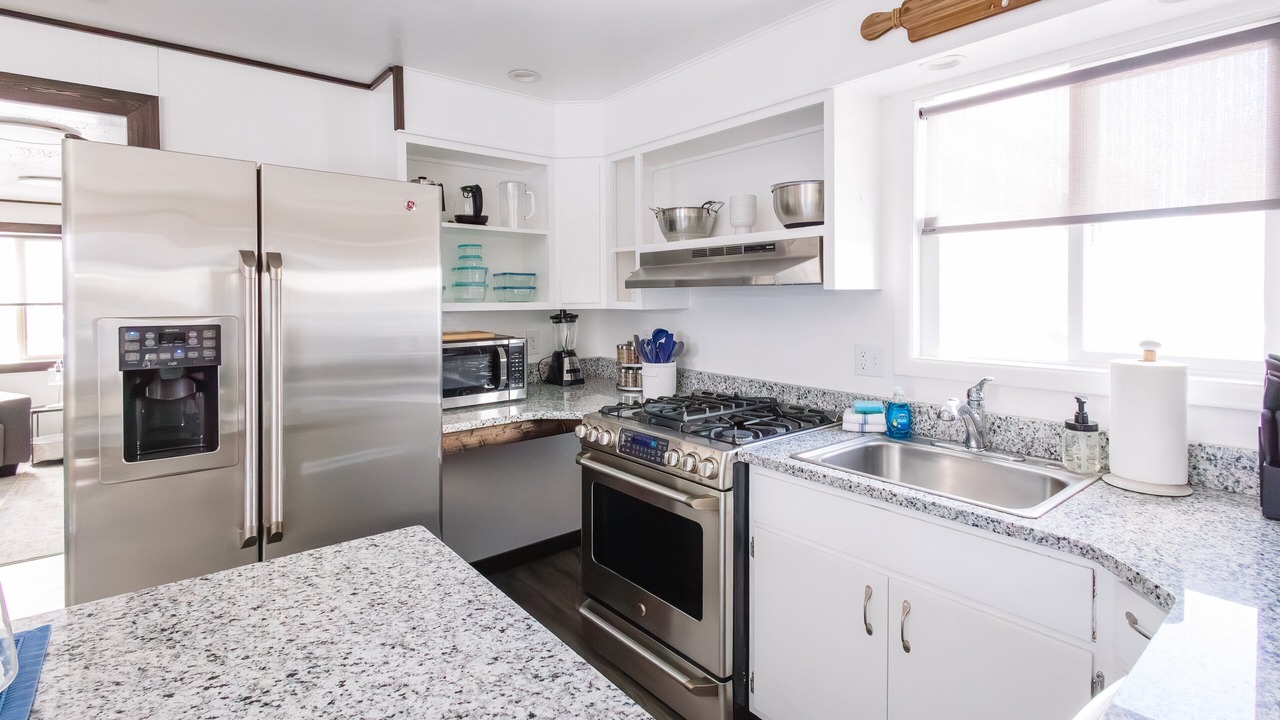 Photo of Kitchen in West Yellowstone