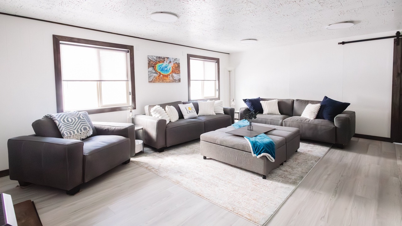 Photo of Livingroom in West Yellowstone