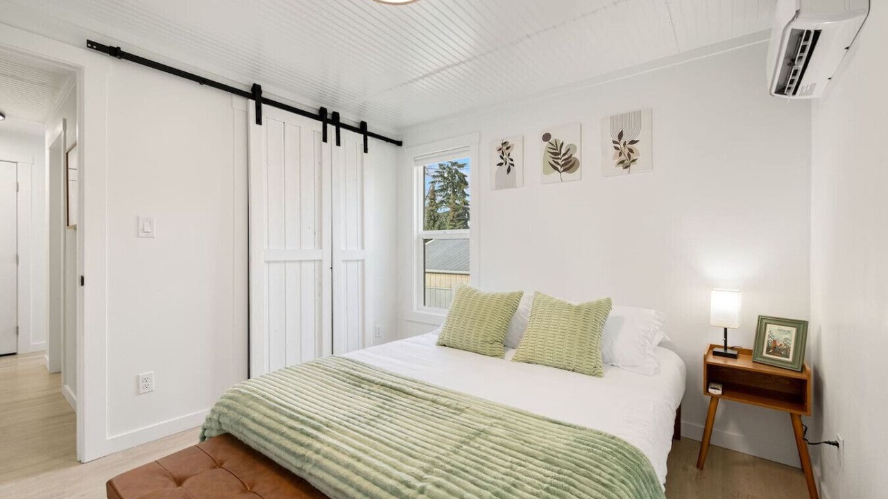 Photo of Bedroom in North End