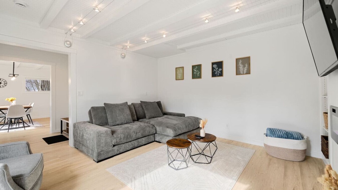 Photo of Livingroom in North End