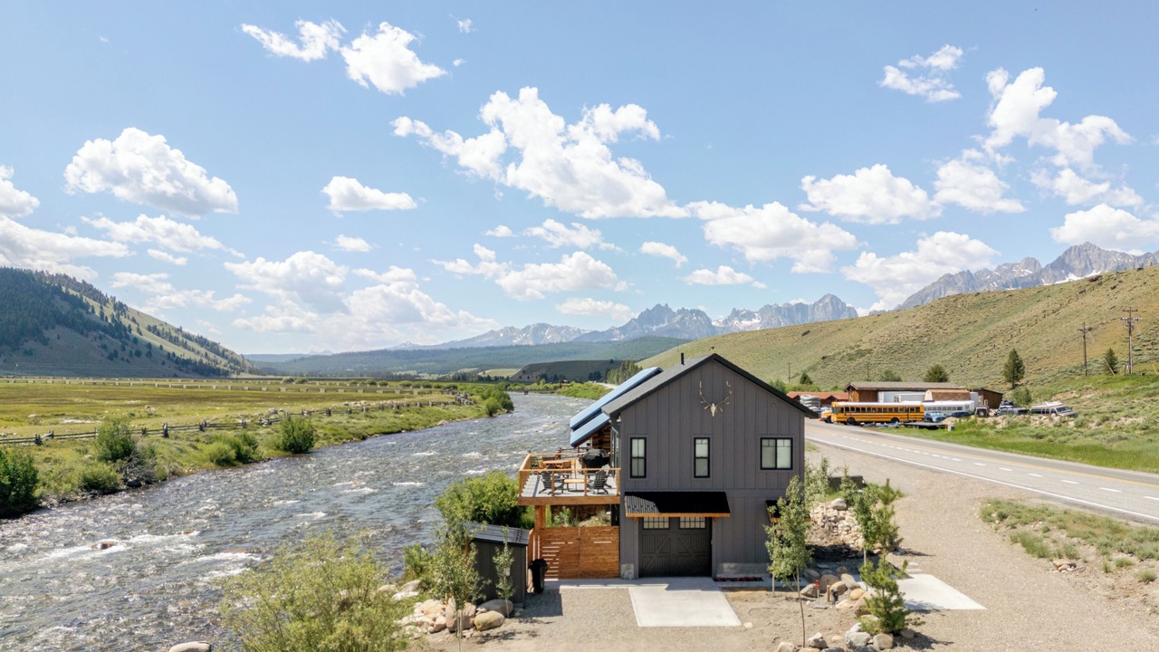 Photo of Outdoor in Stanley