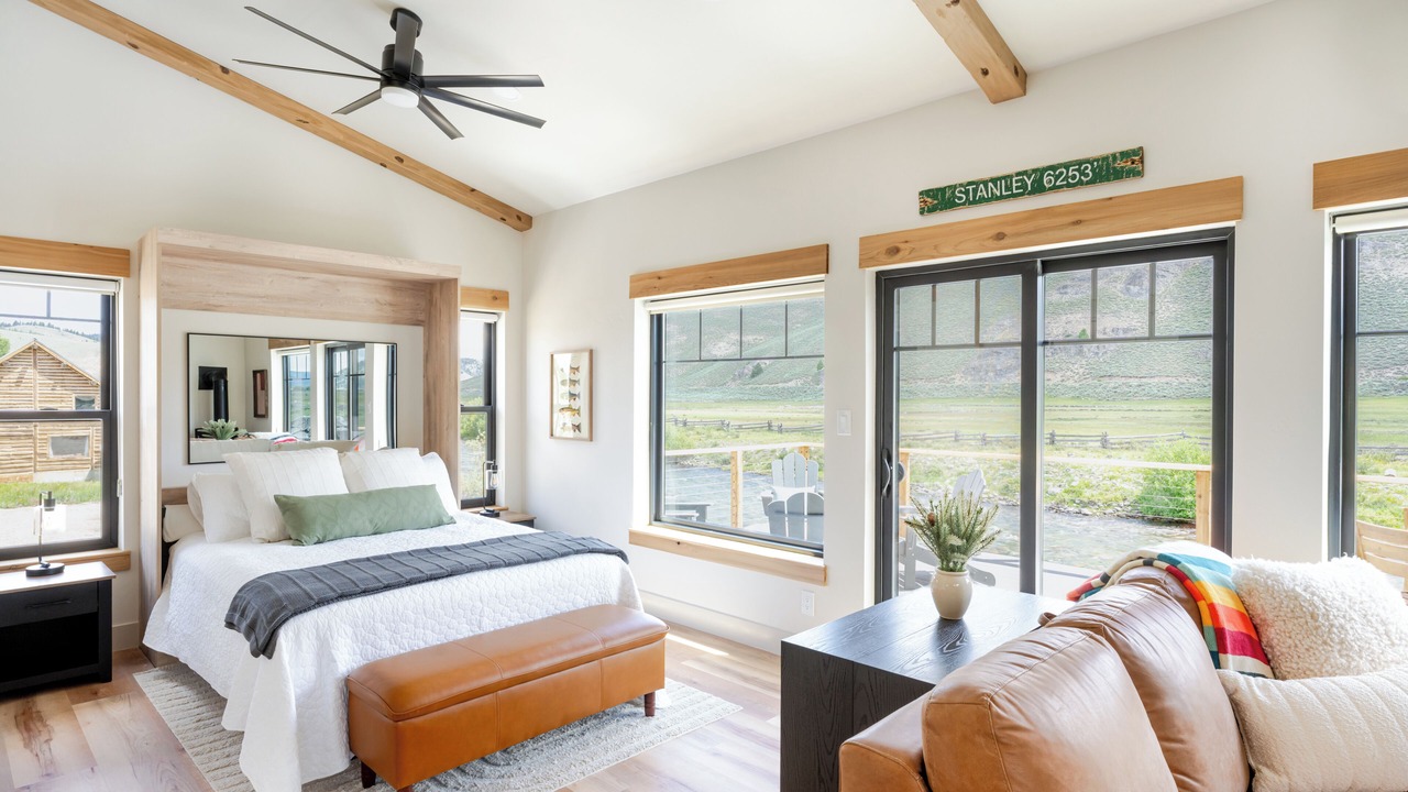 Photo of Bedroom in Stanley