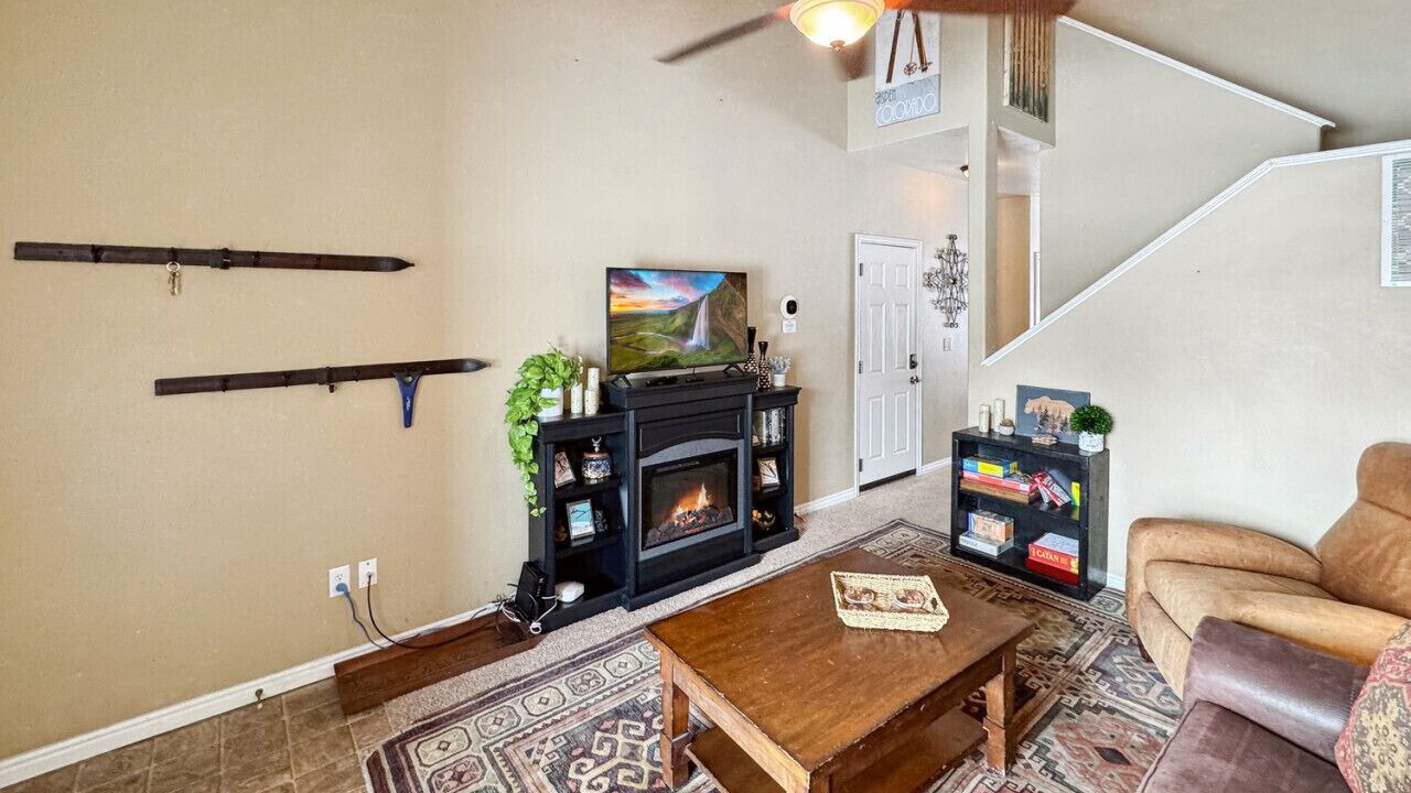 Photo of Livingroom in Donnelly