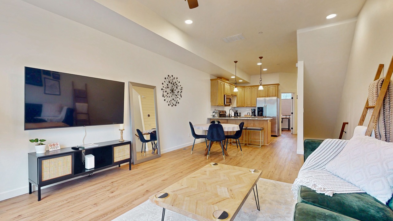 Photo of Livingroom in Hilltop
