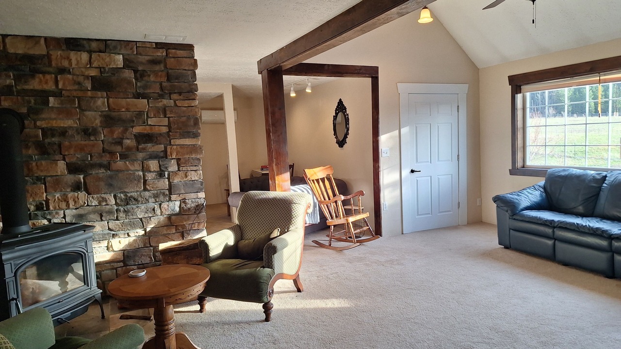Photo of Livingroom in Cle Elum