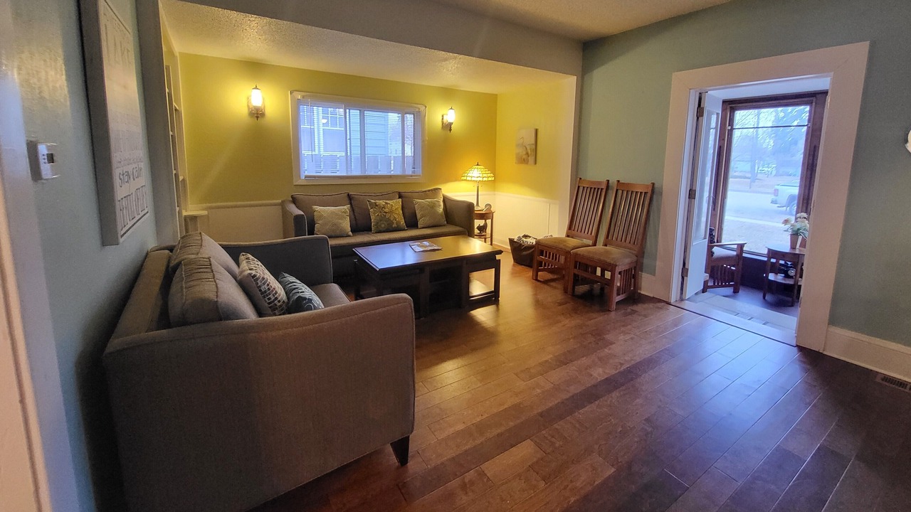 Photo of Livingroom in Devils Lake