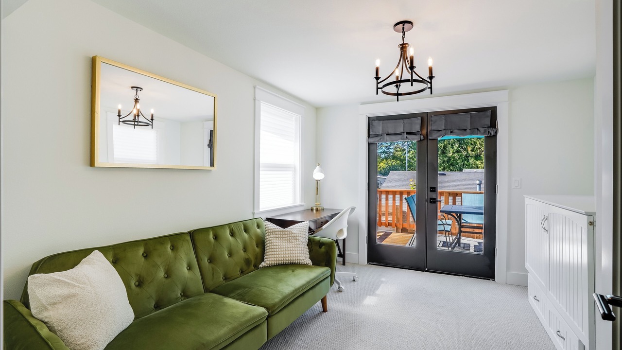 Photo of Livingroom in Garden Home-Whitford