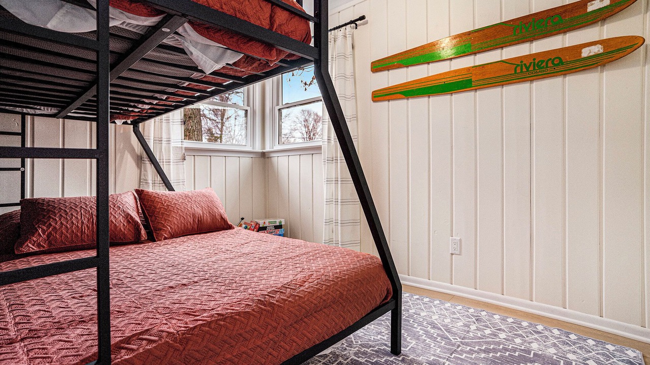 Photo of Bedroom in Pigeon
