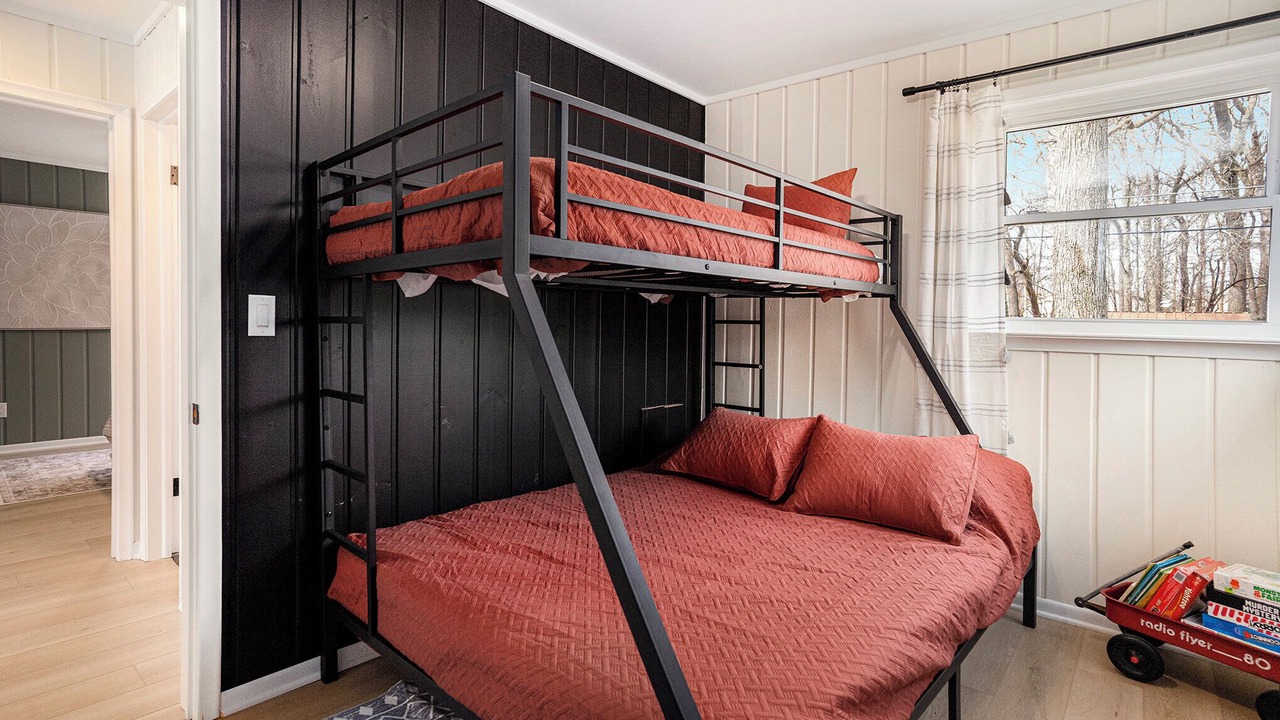 Photo of Bedroom in Pigeon