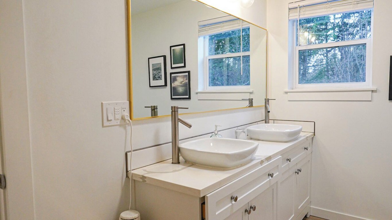 Photo of Bathroom in Albany