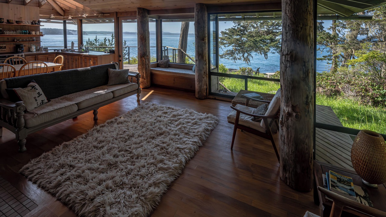 Photo of Livingroom in Lopez Island
