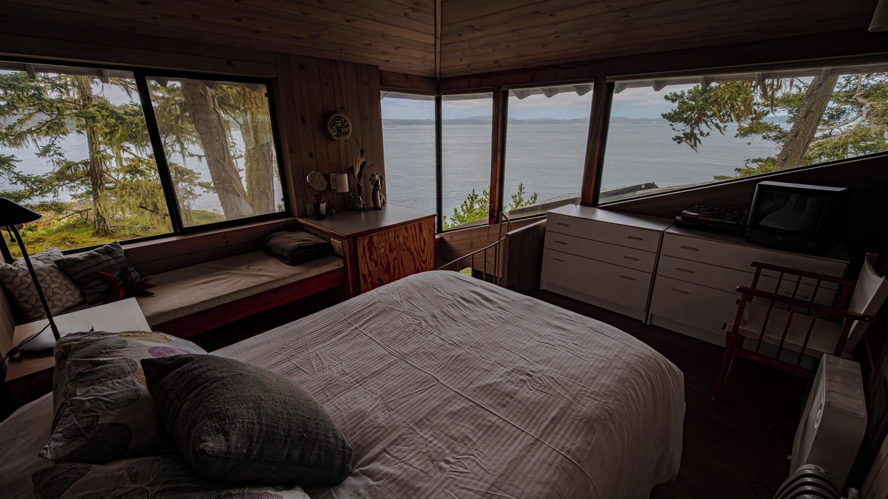 Photo of Bedroom in Lopez Island