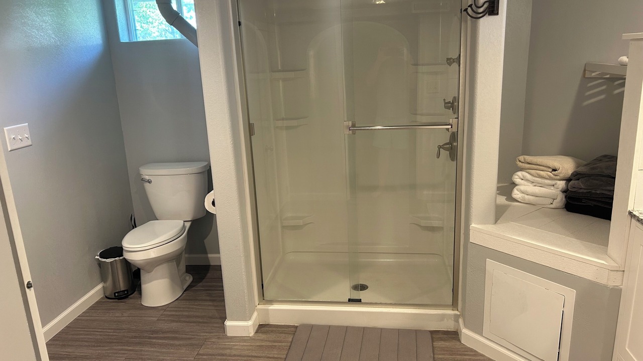 Photo of Bathroom in Ward County