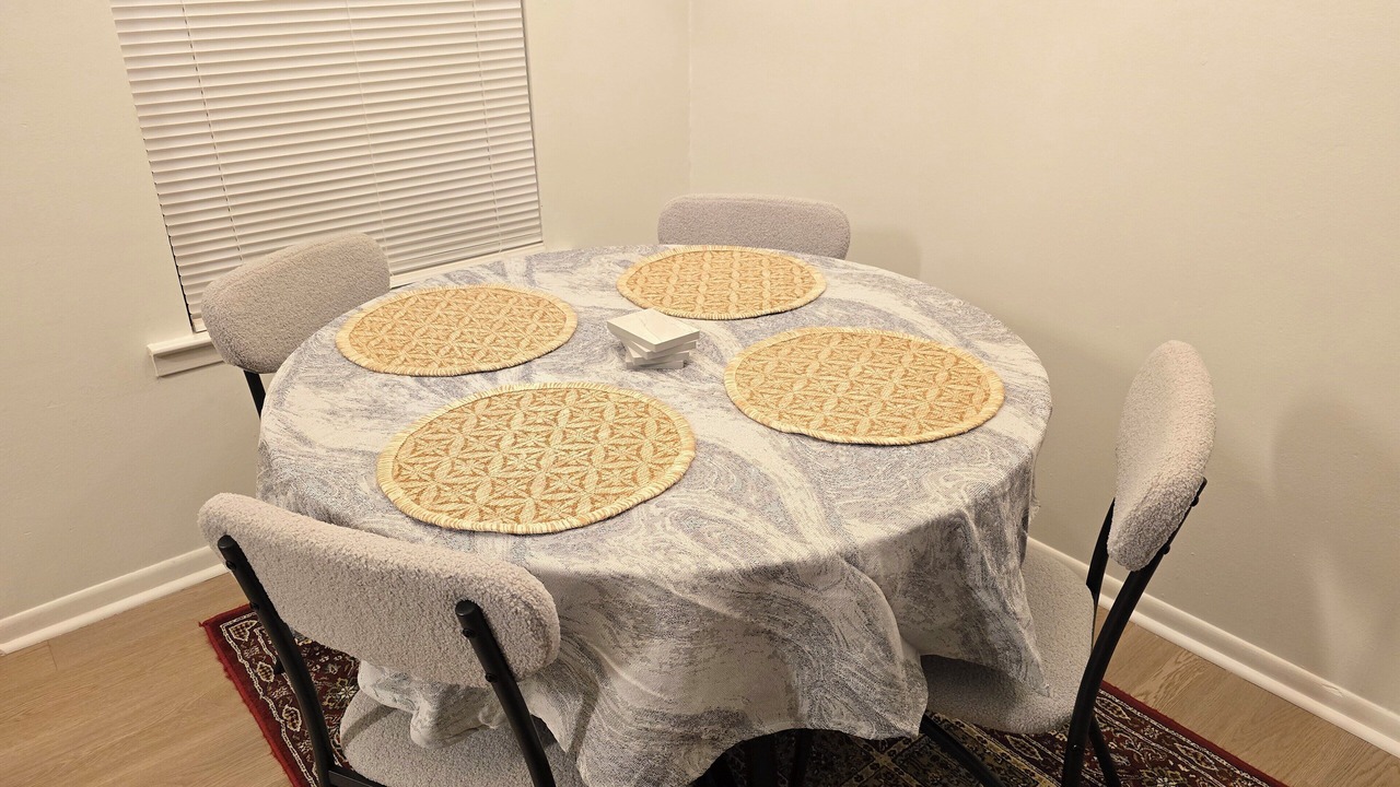 Photo of Others in Mobile