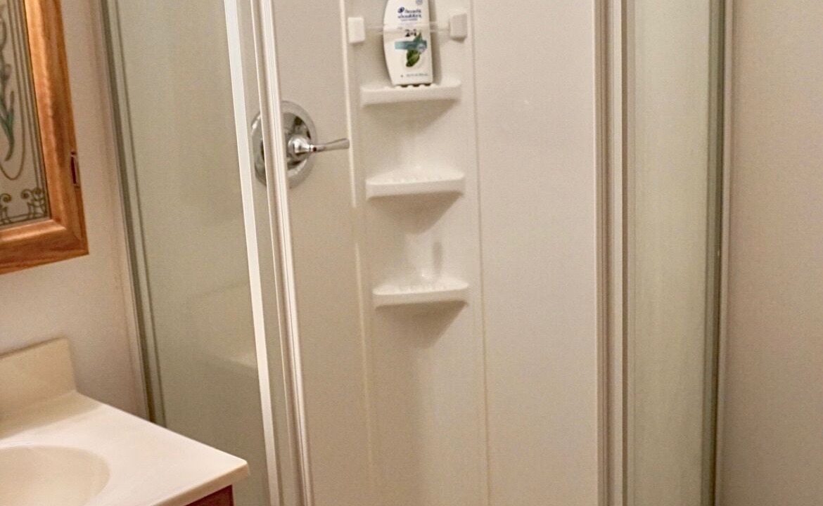 Photo of Bathroom in Concrete